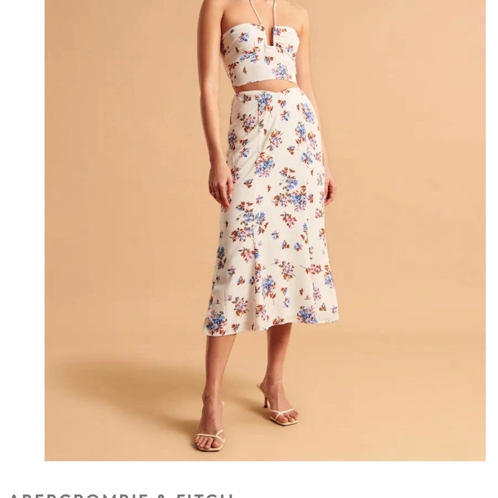 Abercrombie & Fitch dipped waist midi-skirt, white floral, size XS